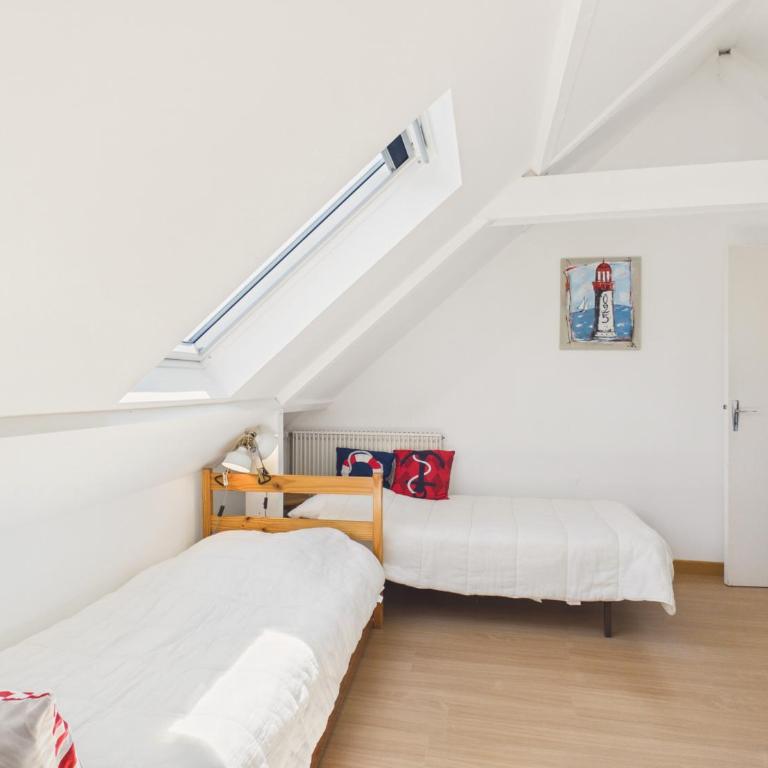 950m de plage, grande maison pour 10 avec jardin - Maison de Vacances - 21