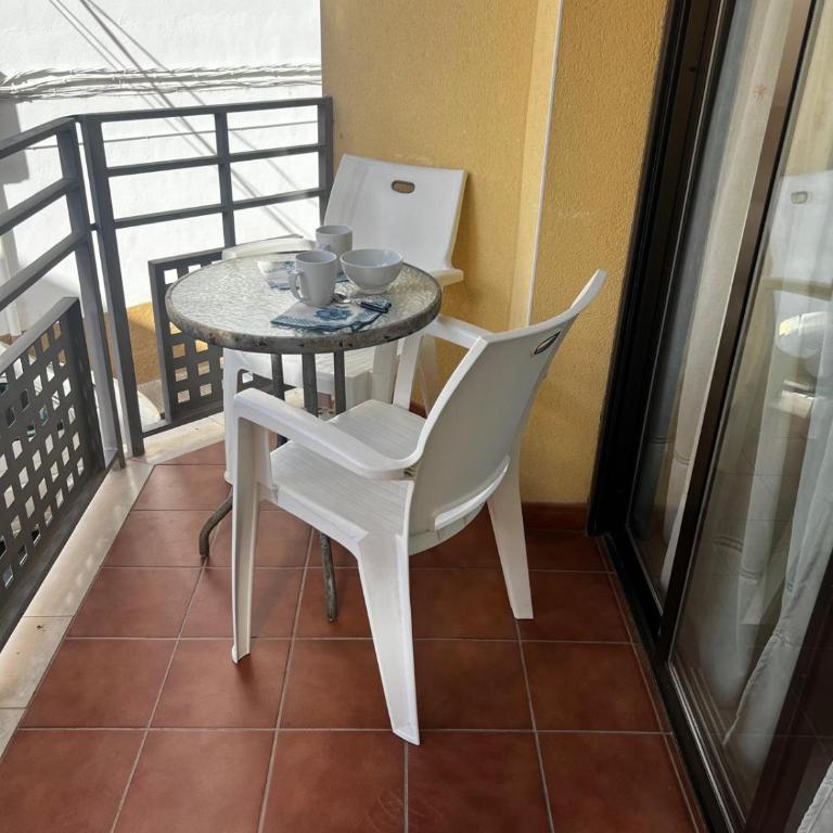 Apartamento costero con balcón - Apartamento de 3 dormitorios - 3