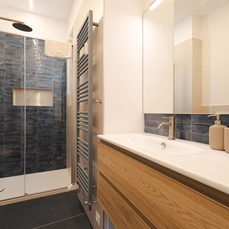 Sea View Terrace House - Appartamento con 2 Camere da Letto, Terrazza e Vista Mare - 10