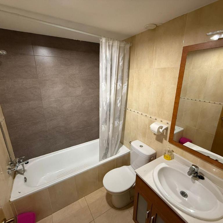 Apartamento costero con balcón - Apartamento de 3 dormitorios - 13