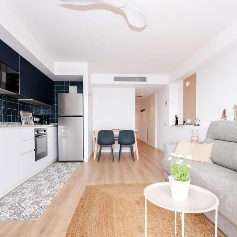 Elegancia junto al mar, apto reformado con piscina - Apartamento con vistas al mar - 7