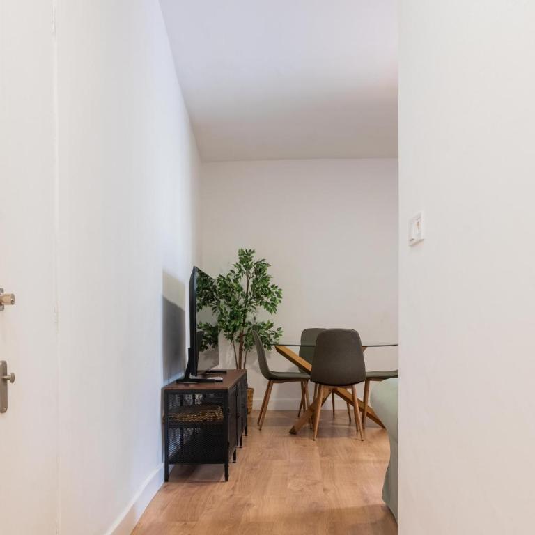 Enjoy Sevilla Resolana - Apartment with Terrace - 19