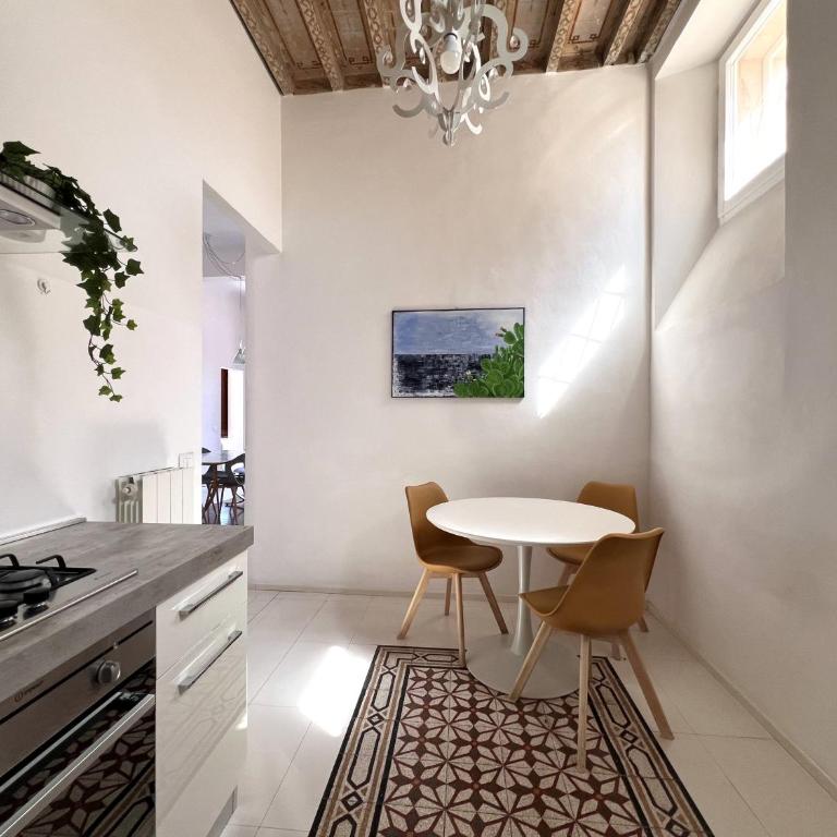 Finestra sul Duomo - Two-Bedroom Apartment - 25