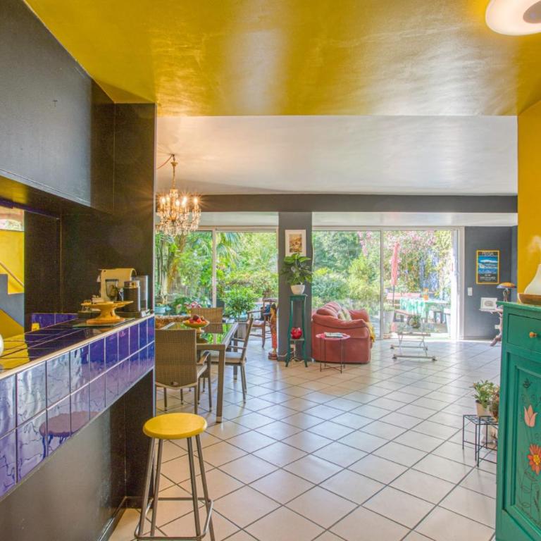 Charming bright house in Avignon for 6 people - Ferienhaus - 5