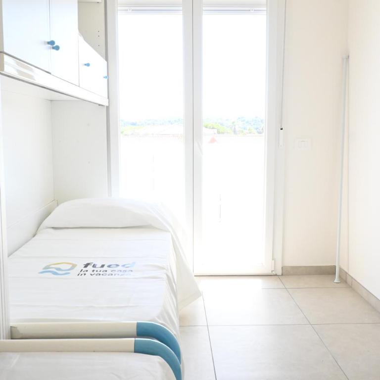 M449 - Marcelli, trilocale con posto auto e spiaggia privata - Two-Bedroom Apartment - 14