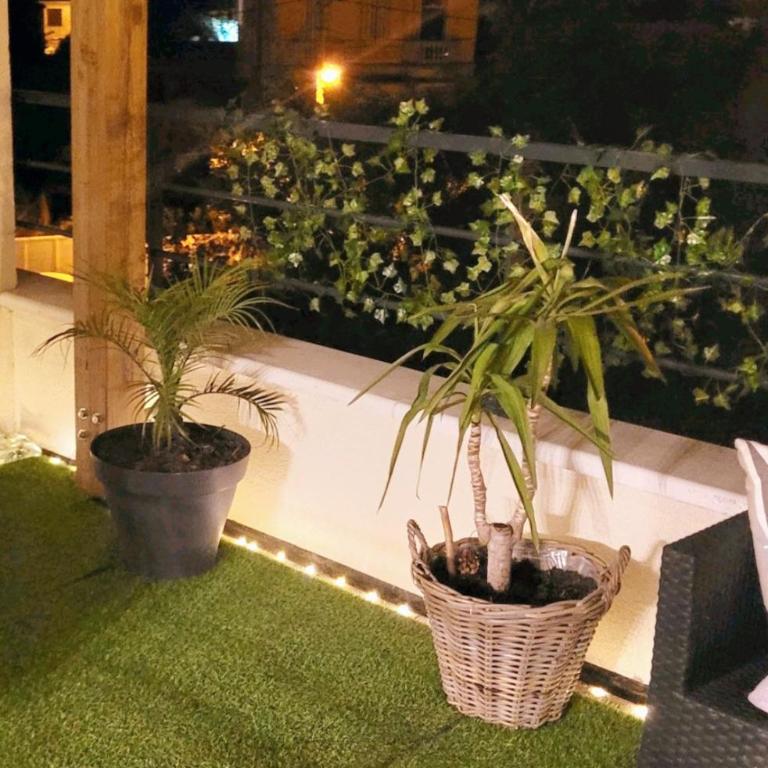 Spacious, comfortable, and cozy apartment in Marseille - Apartment - 2