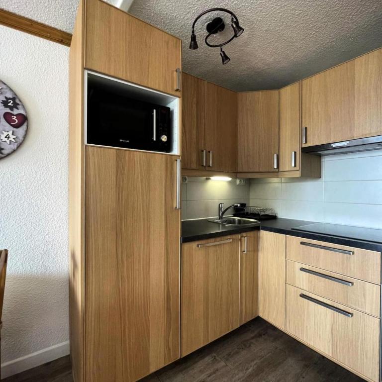 Résidence Chaviere - Grand 2 pièces au coeur des Ménuires, ski aux pieds appartement pour 5 personnes MAE-4844 - Apartment - 8
