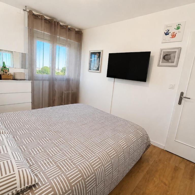 Bien placé, 2 chambres, 5 personnes, parking privé - Apartment mit 2 Schlafzimmern - 3