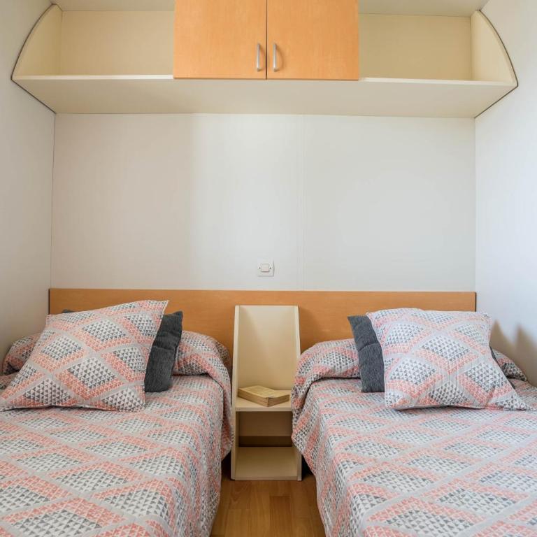Casa Valentina - Quadruple Room with Shower - 16