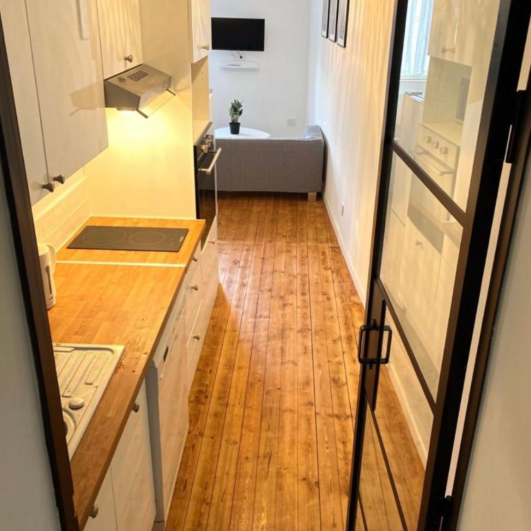 Petite rivière - Appartement 1 Chambre - Vue sur Jardin - 2