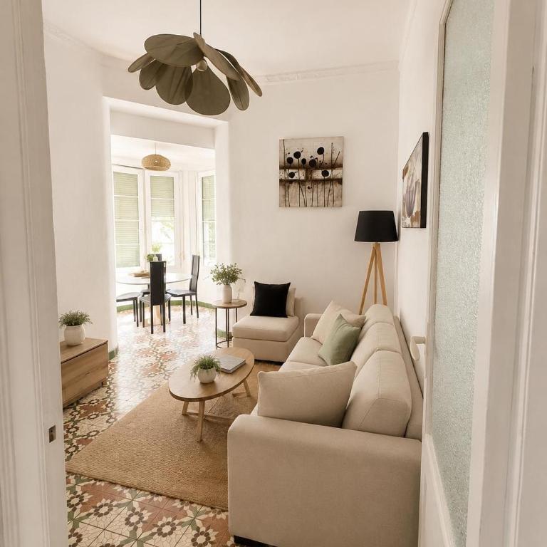 Van Gogh Flat By La Gobernanta - Three-Bedroom Apartment - 7