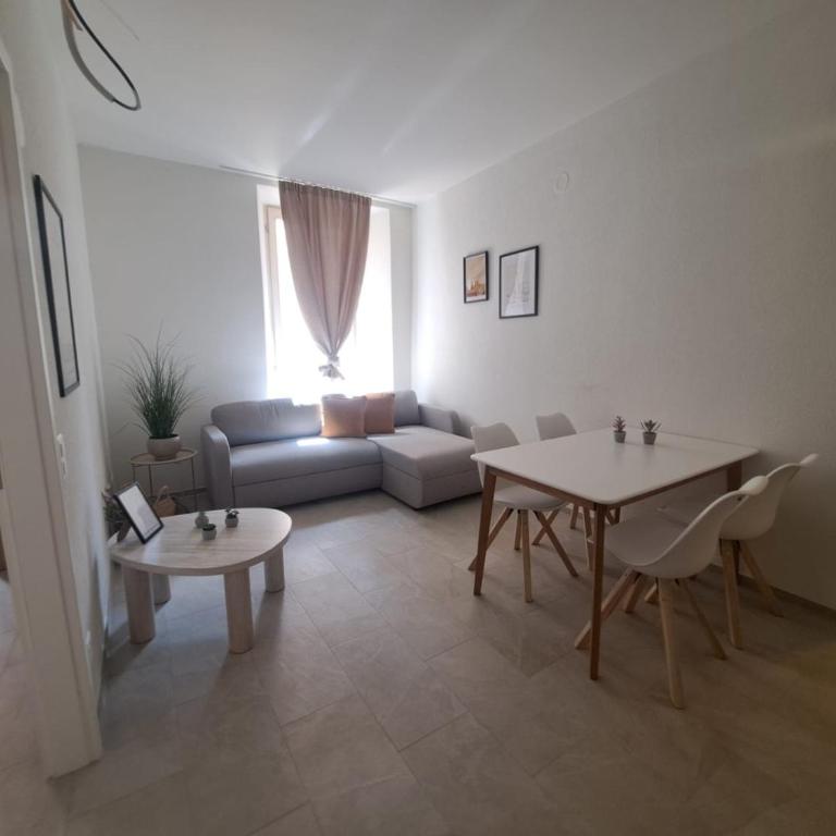 Linen House by Quokka 360 - A Few Steps from Piazza Grande - One-Bedroom Deluxe Apartment - 5