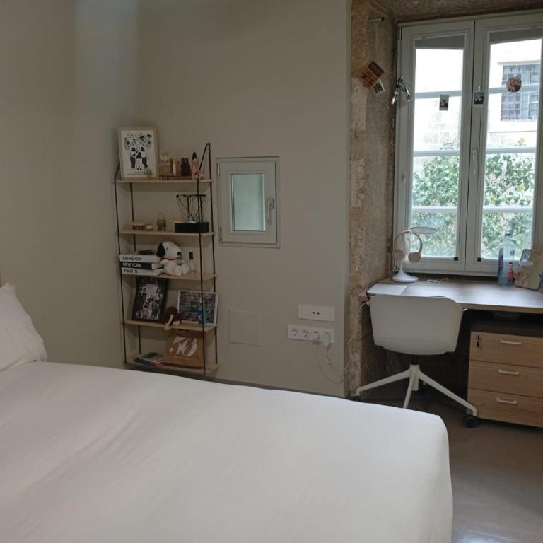 Loureiros Dorm - Double Room with Private Bathroom - 1