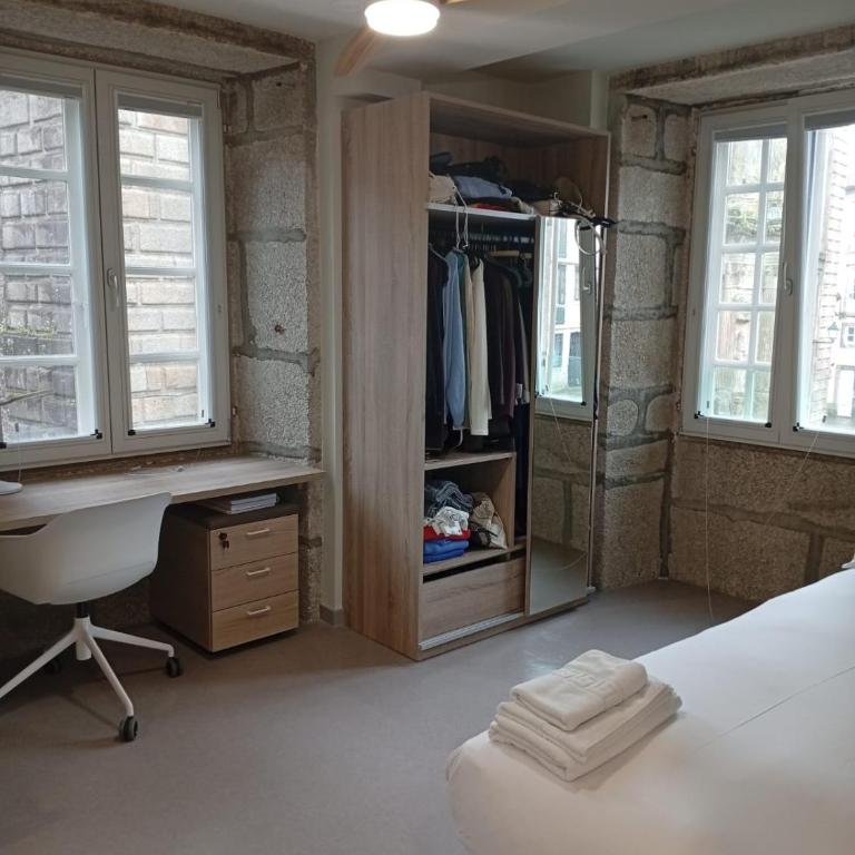 Loureiros Dorm - Single Room - 5
