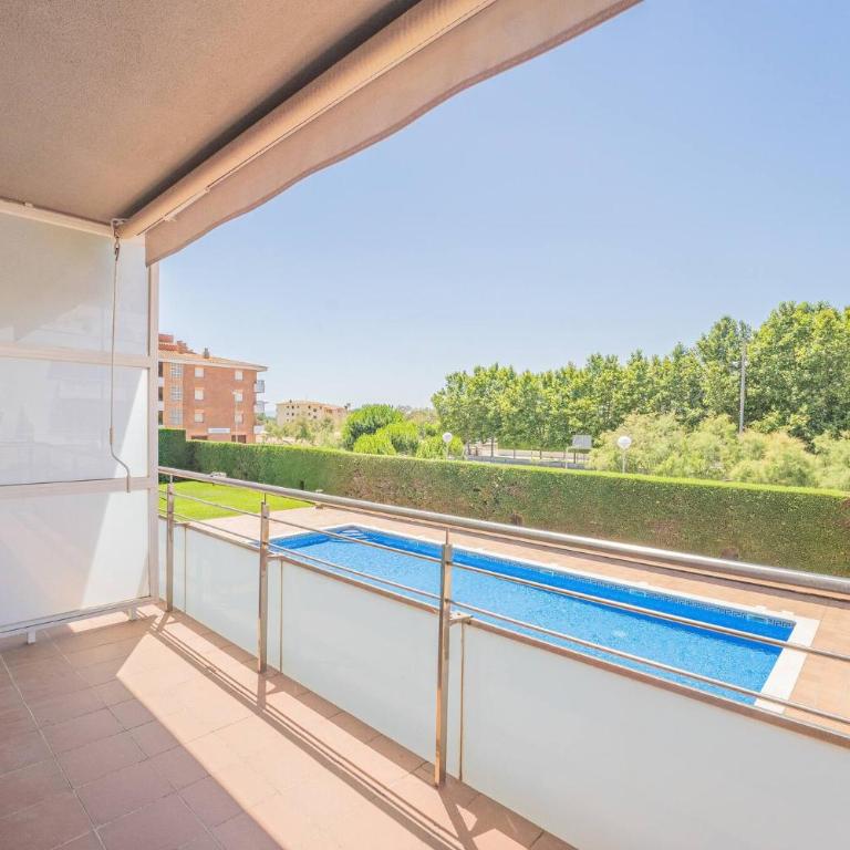 Miami Apartment 450 m from the beach - Two-Bedroom Apartment - 1