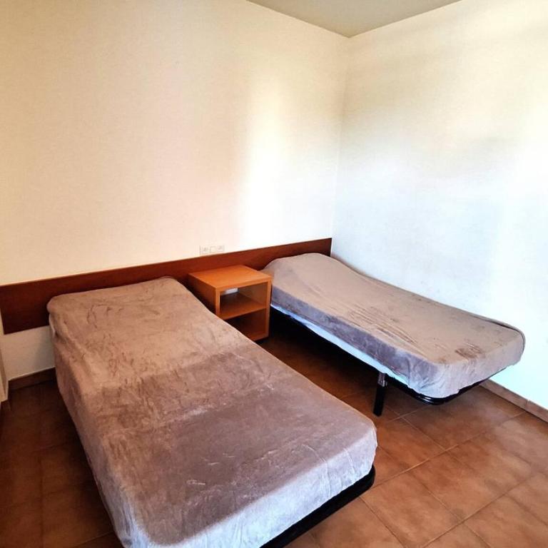 Miami Apartment 450 m from the beach - Two-Bedroom Apartment - 12