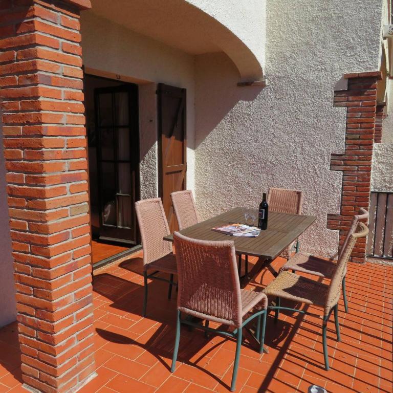 Torre Vella 207 - Three-Bedroom House - 2