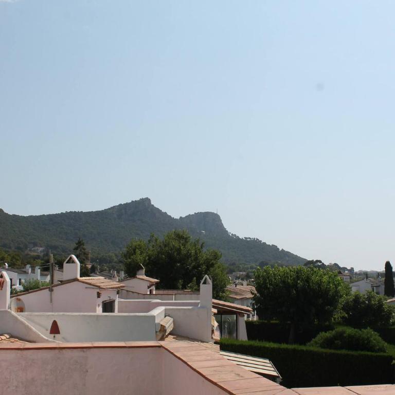 Vall gran 12 - Four-Bedroom House - 23
