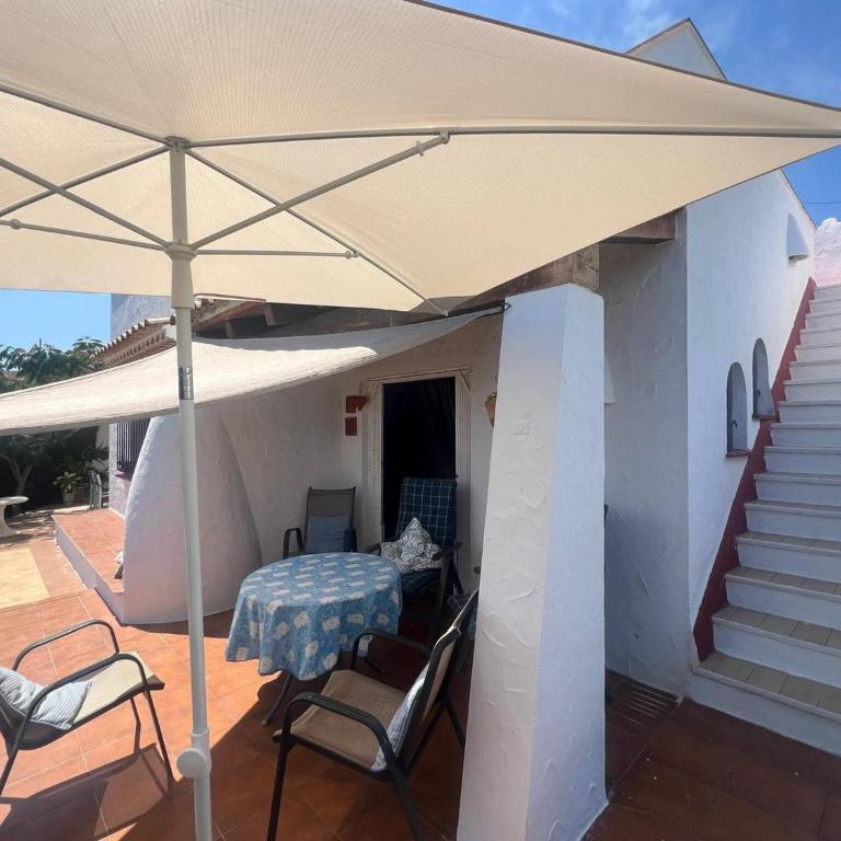 Vall gran 12 - Four-Bedroom House - 35