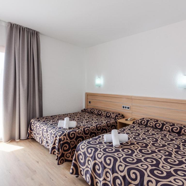 Tossa Beach Center - Habitación Doble con balcón - 1 o 2 camas - 1