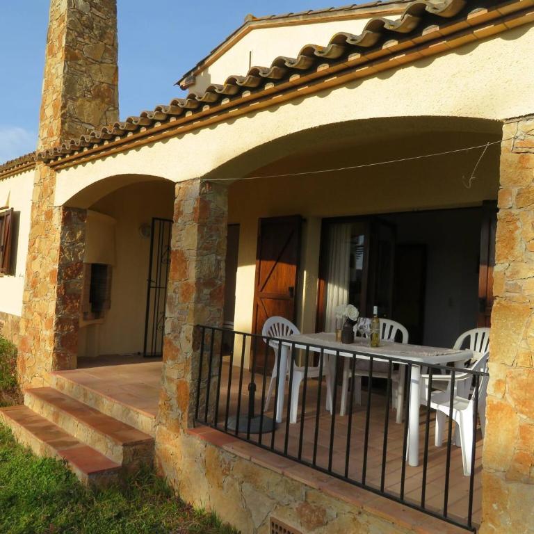 Bell Racó 37 - Four-Bedroom House - 15