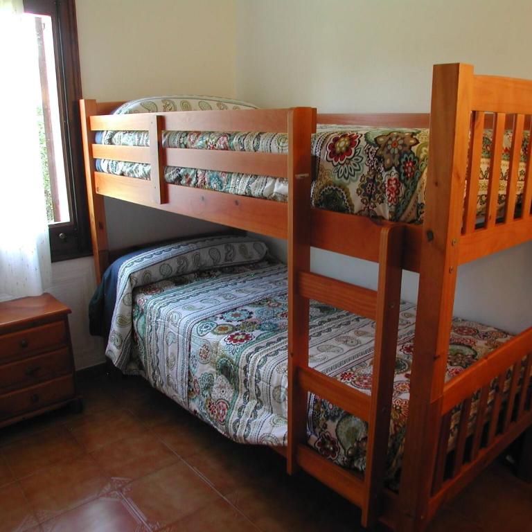 Bell Racó 37 - Four-Bedroom House - 17