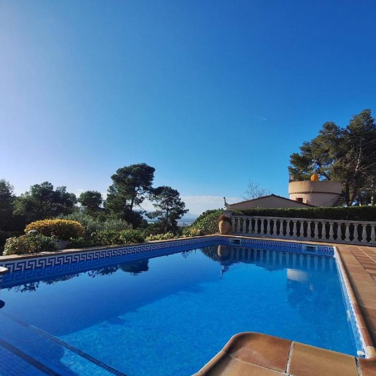 Torre Vella 16 Privat pool - Three-Bedroom House - 4