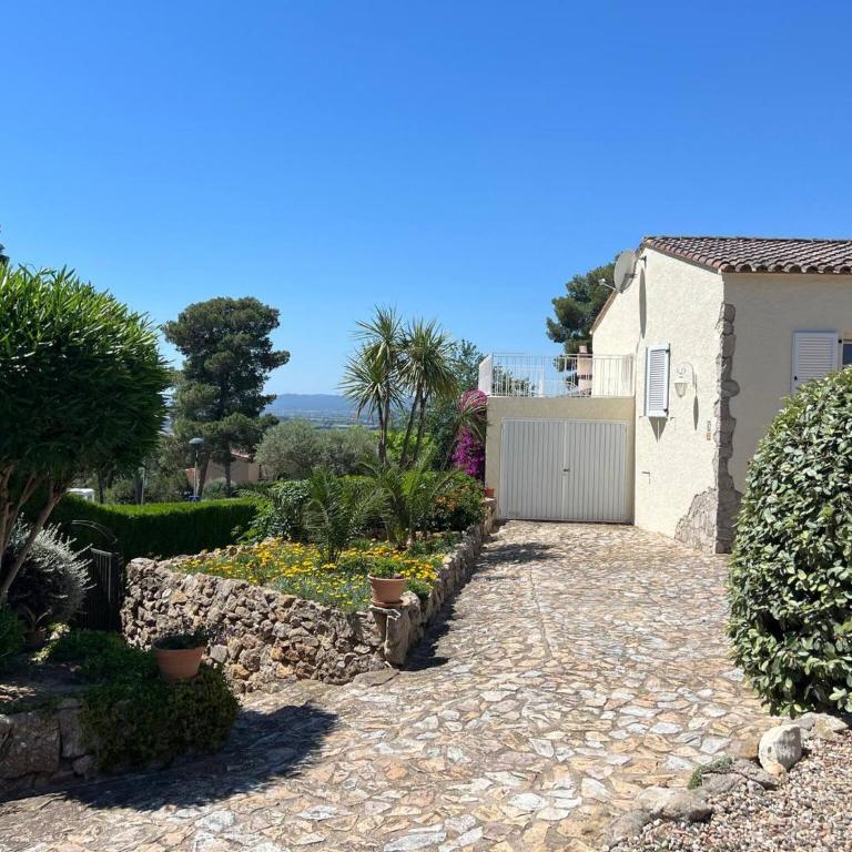 Torre Vella 16 Privat pool - Three-Bedroom House - 15