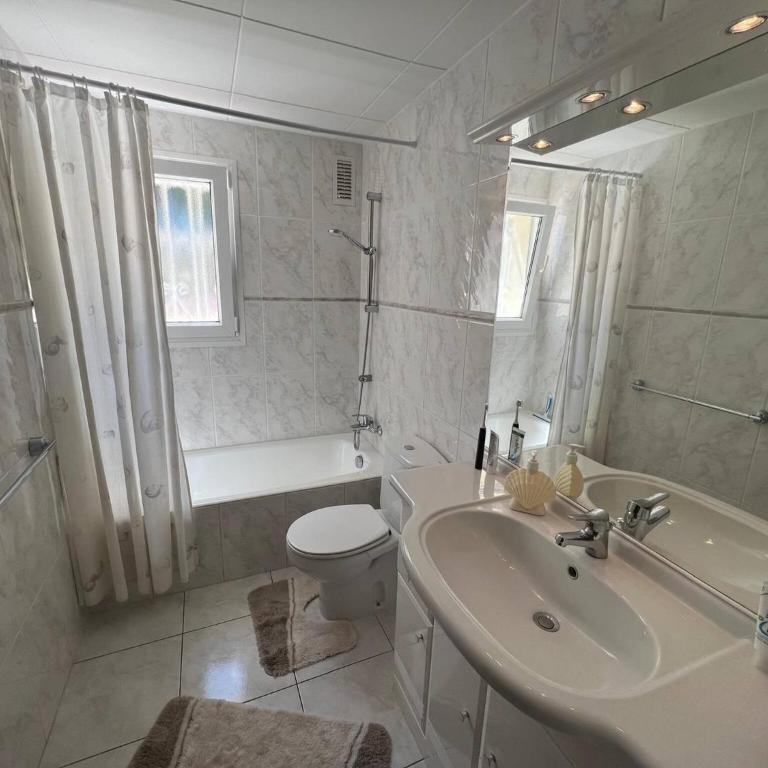 Torre Vella 16 Privat pool - Three-Bedroom House - 34