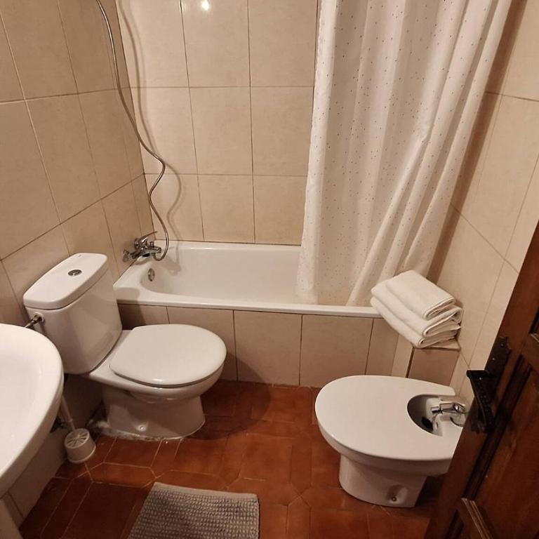 Torre vella 165 - Three-Bedroom House - 25
