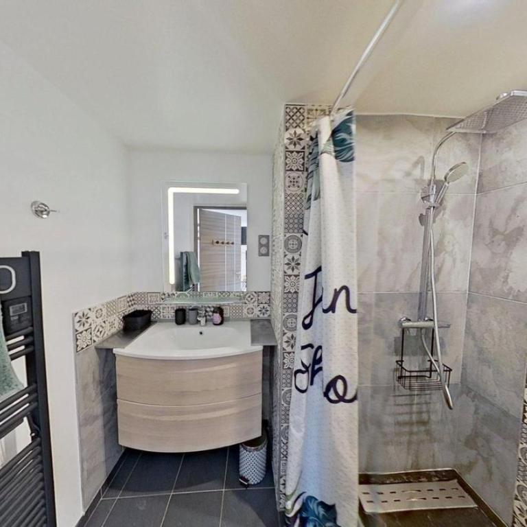Villa Suzond 8 personnes avec pisicine et entierement climatisée - Three-Bedroom Villa - 42