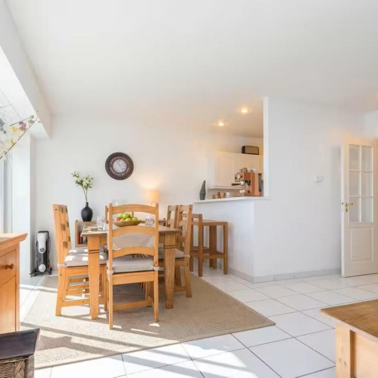Premium Two-Bedroom Beach Front Apartment Palm Beach, Cannes - Appartamento con 2 Camere da Letto - 8