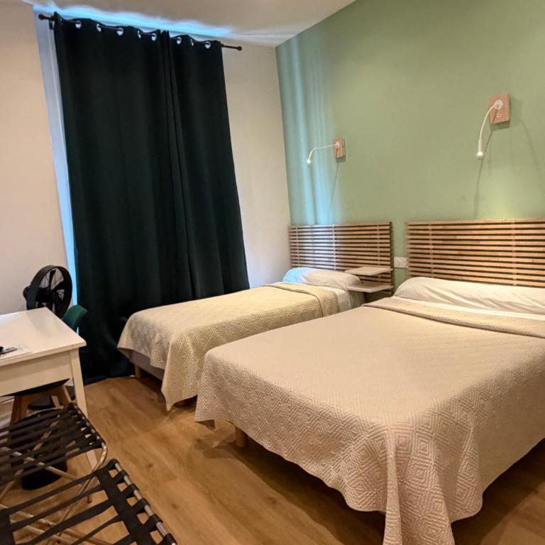 Hotel Azur - Chambre Triple Confort - 16
