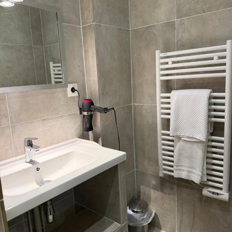 Hotel Azur - Chambre Double Confort - 15