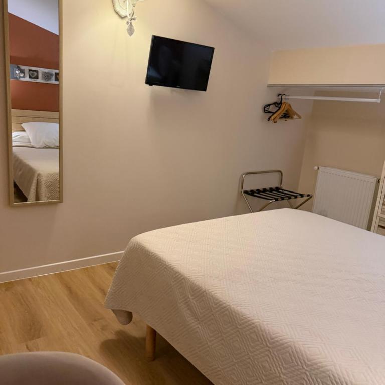 Hotel Azur - Chambre Double Économique - 8