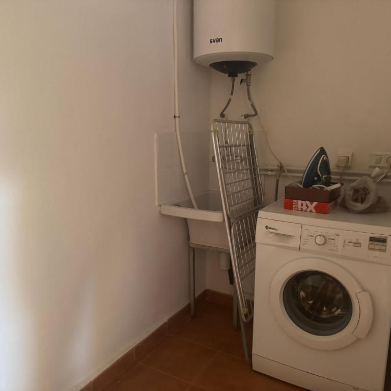 Adosado llandero LOCDENIA - Three-Bedroom Apartment - 5
