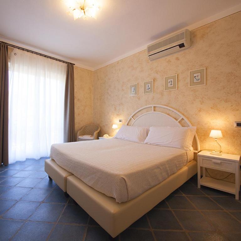 Hotel Danila - Camera Matrimoniale Superior - 2