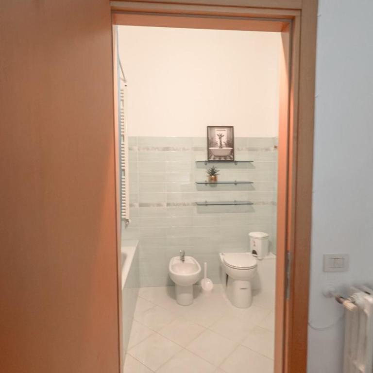 Piazza Erbe 2 Bedrooms - 3 Bathrooms - Two-Bedroom Apartment - 7