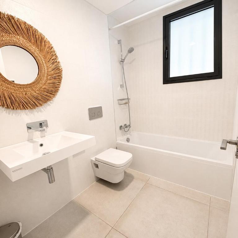 Modern Luxury Villa with African Decor - Sea view and Golf Course - Three-Bedroom Villa - 12