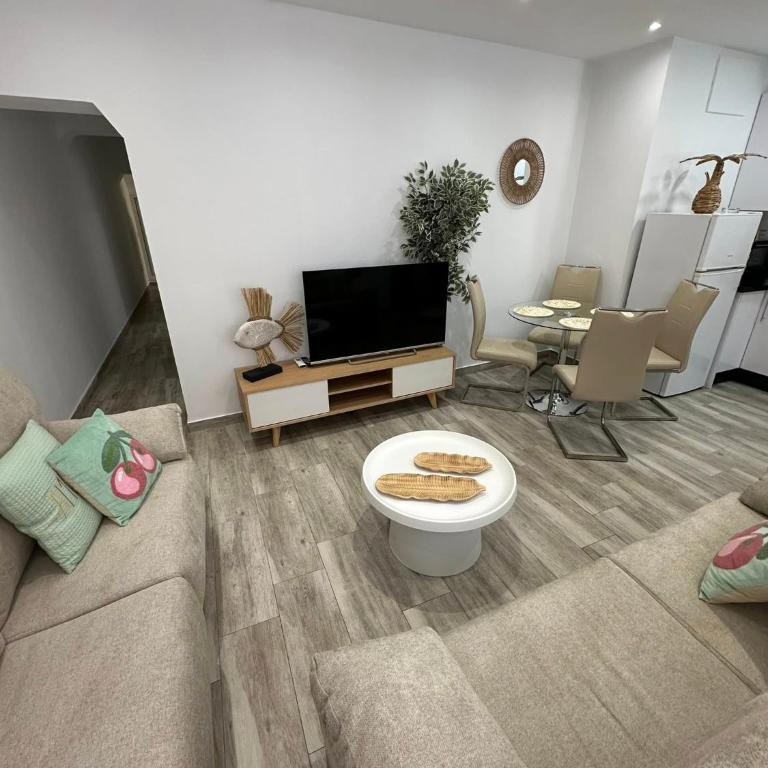 Diamante - Two-Bedroom Apartment - 25