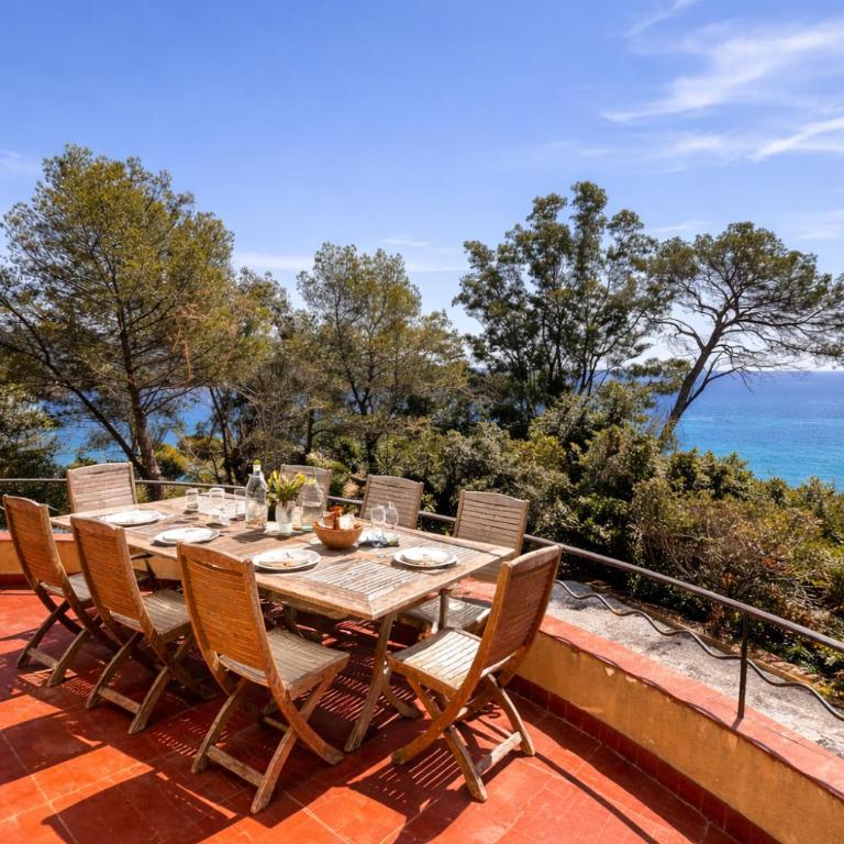 Villa provençale authentique front de mer piscine et plage privée - Villa - 5