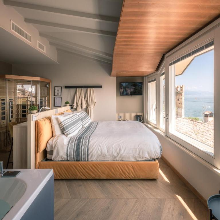 Boutique Casa Giulietta Sirmione - Suite con Vista Lago - 24