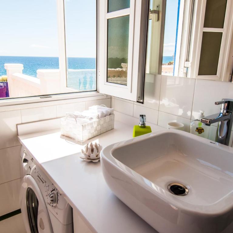 Seaview Coastal Home en primera línea increíbles vistas al mar y terraza - Villa - 29
