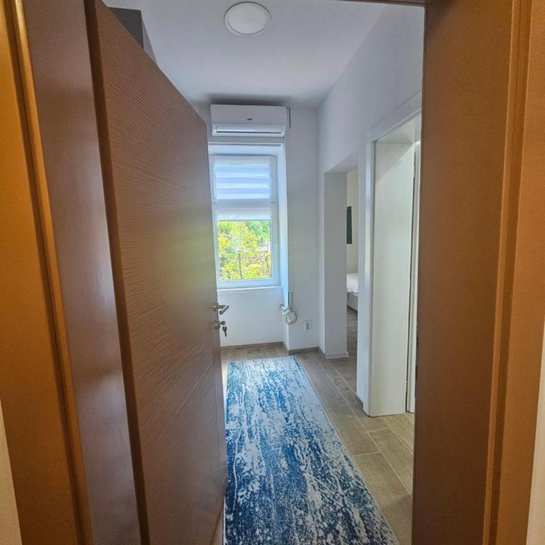 Apartman DVOR 1 - One-Bedroom Apartment - 4