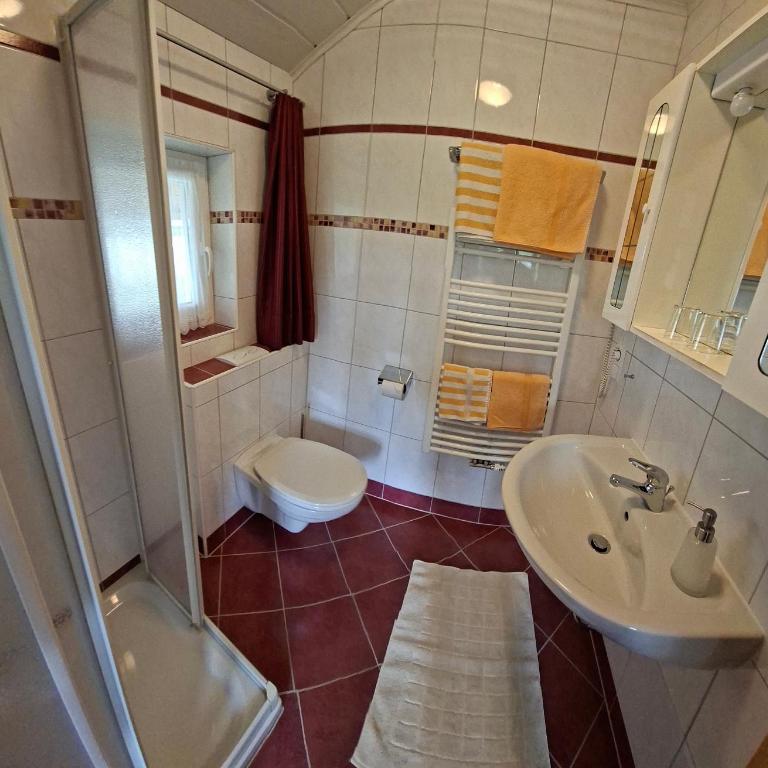 Pension Felsenheim - Doppelzimmer mit Balkon - 2