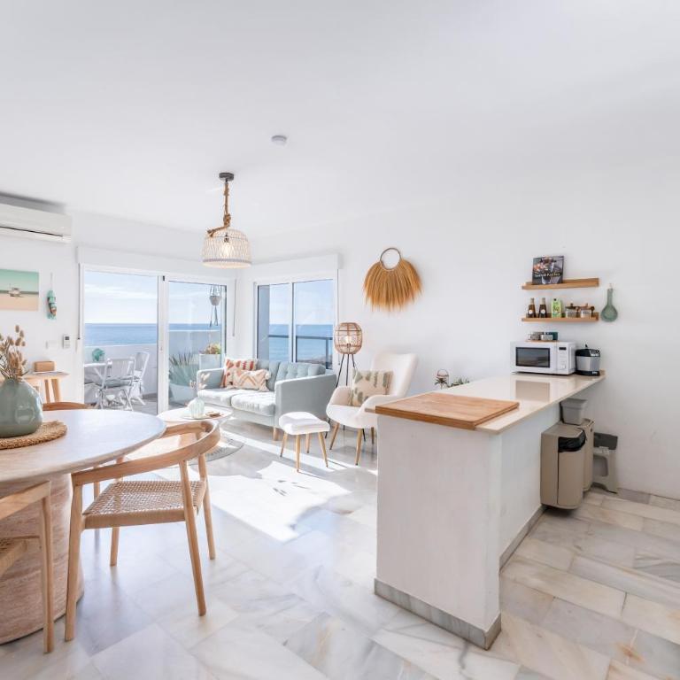 2 bed Apartment - Beachfront with Roof Terrace - Pass the Keys - Apartamento - 12