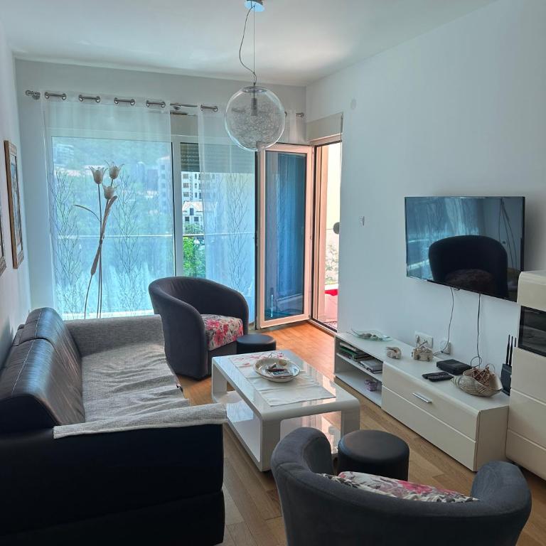 Spectacular Two Bedroom Apartment with Parking - Apartman sa 2 Spavaće Sobe - 5