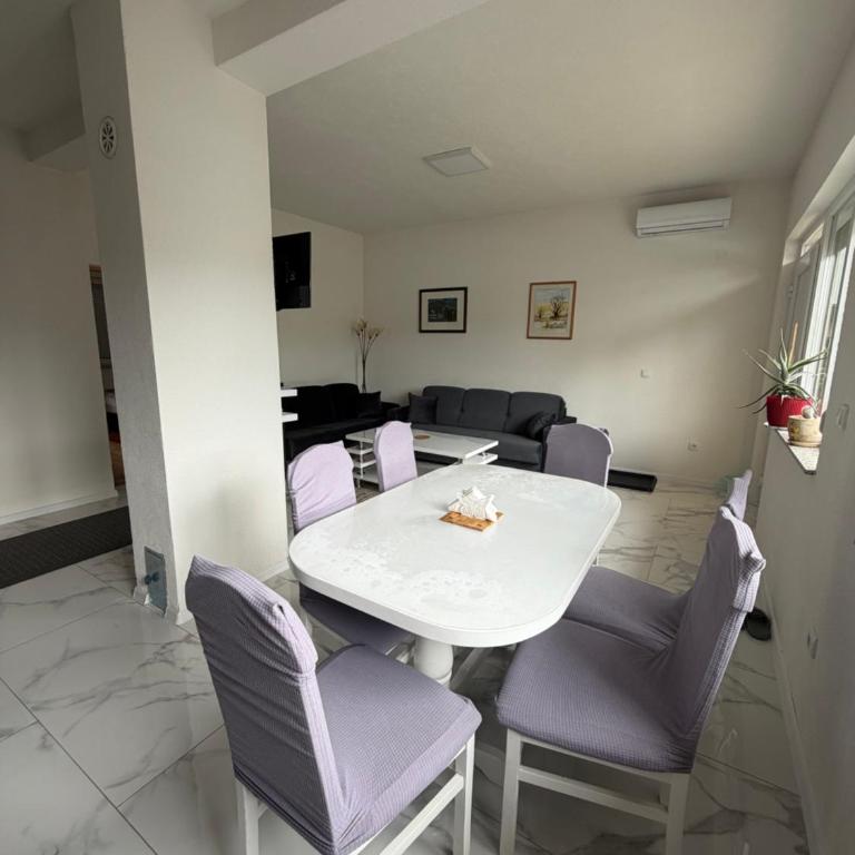 Vila Kasindol - Apartman - Prizemlje - 6