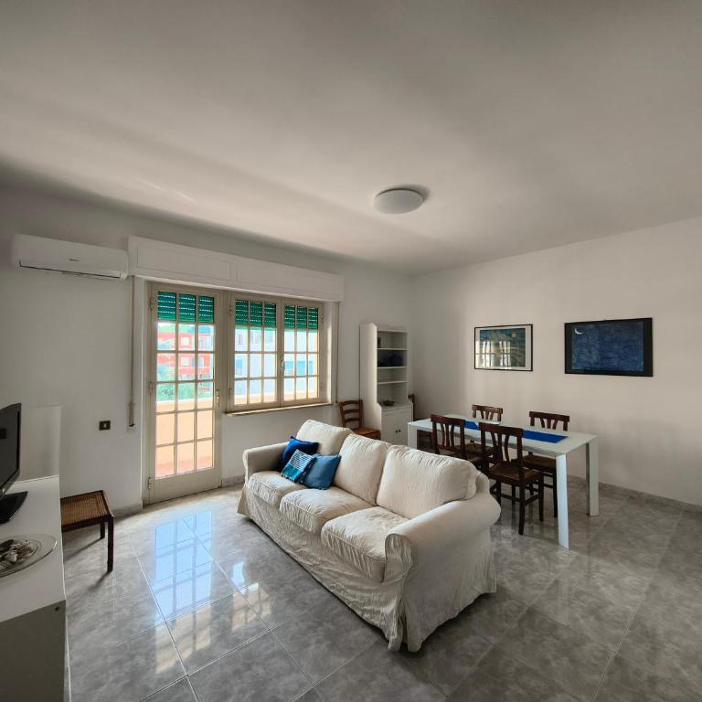 Casa Vacanze Da Carlo - Two-Bedroom Apartment with Sea View - 1