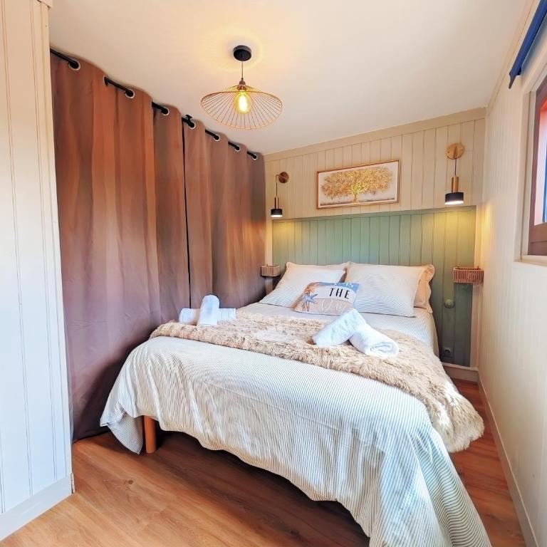Le Chalet 48 au bord du lac avec piscine & parking gratuit - mer et centre ville à moins de 5 minutes en voiture - Chalet 3 Chambres - 5